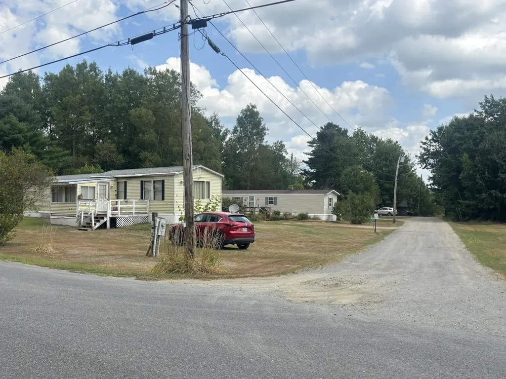 434 Tate Road Corinth ME 04427