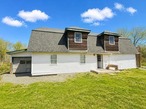 16 Infant Street Ellsworth ME 04605