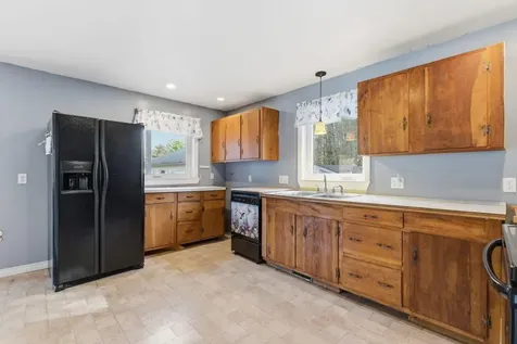 284 Log Cabin Road Arundel ME 04046