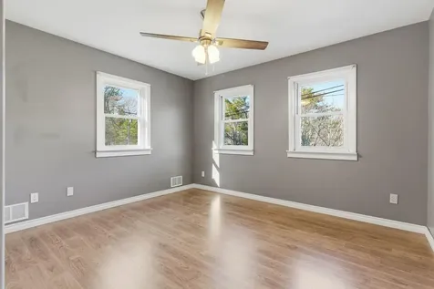 284 Log Cabin Road Arundel ME 04046