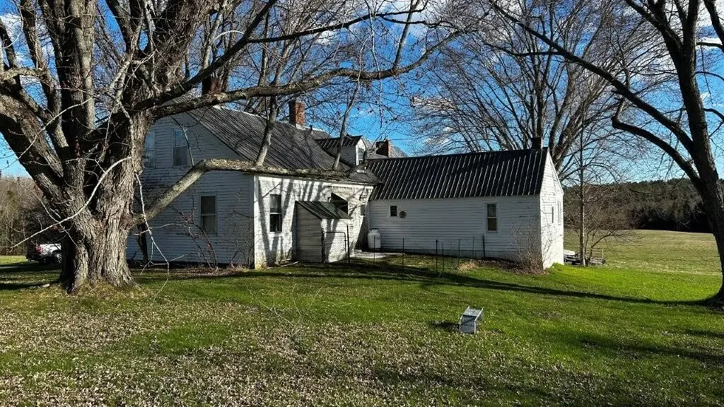 69 Covell Road Fairfield ME 04937
