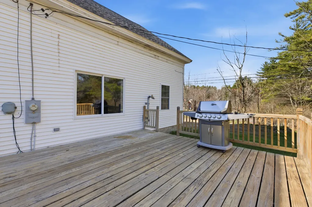 286 Ossipee Trail Limington ME 04049