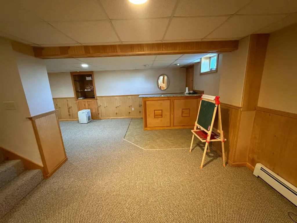 21 Longmeadow Drive Veazie ME 04401