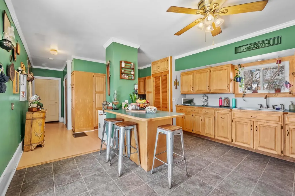 28 Easy Street Canaan ME 04924