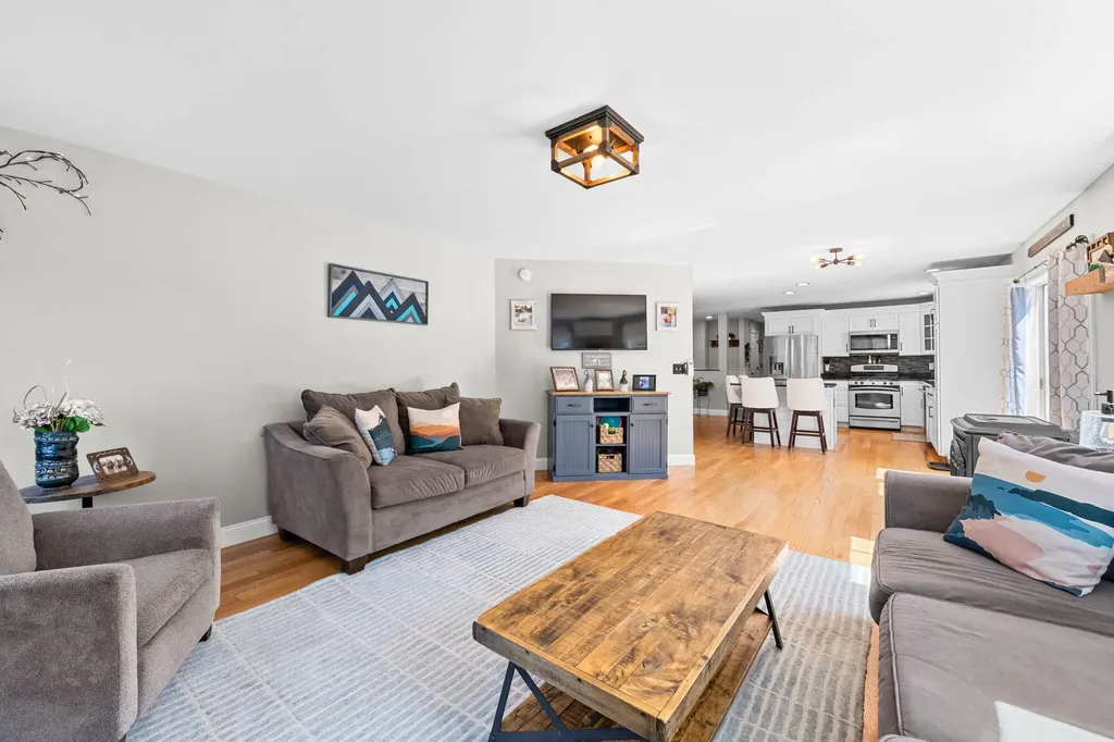 11 Crossridge Drive Windham ME 04062