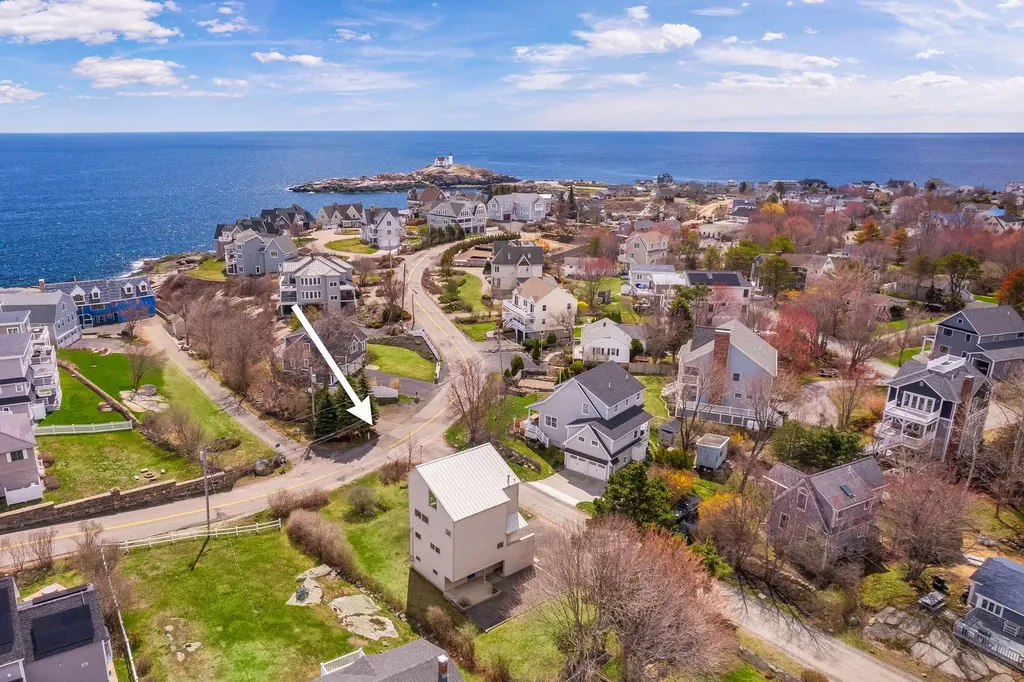 154 Cycad Avenue York ME 03909
