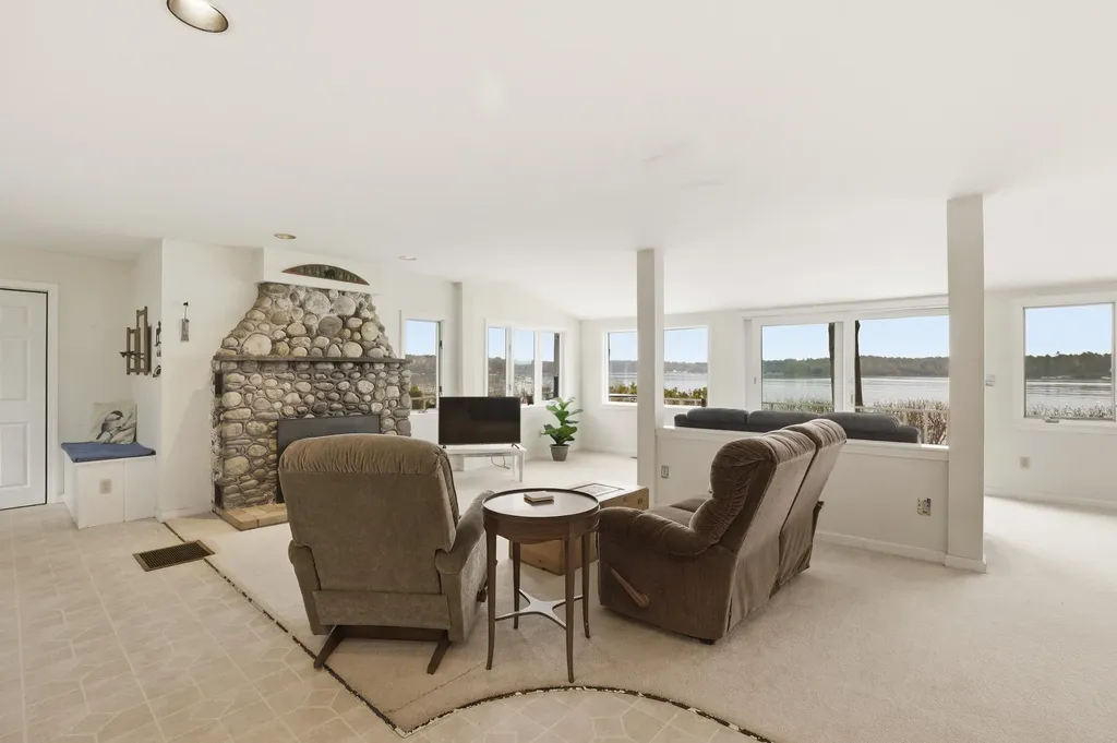 37 & 38 South Dyers Cove Road Harpswell ME 04079