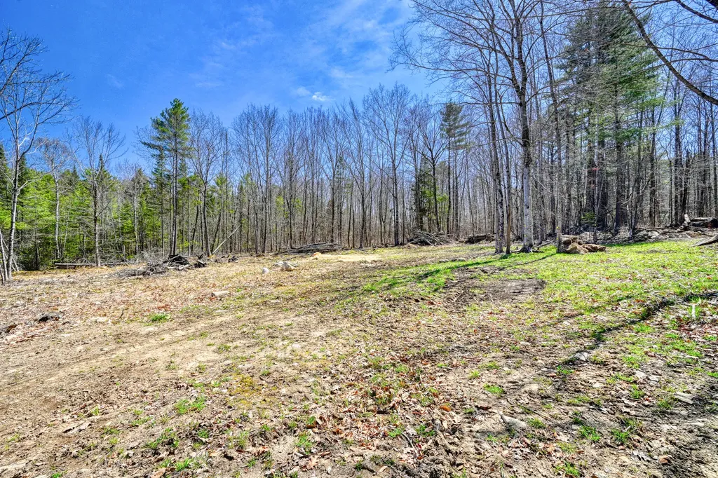 822 E Pittston Road Pittston ME 04345