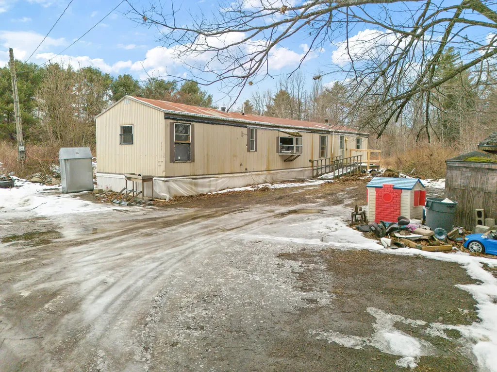 160 Nelson Road Vassalboro ME 04989