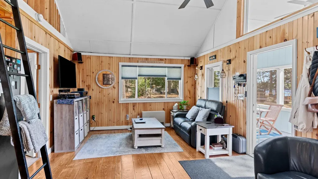 510 Sunflower Lane E Sidney ME 04330