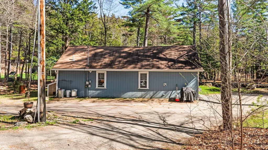 510 Sunflower Lane E Sidney ME 04330