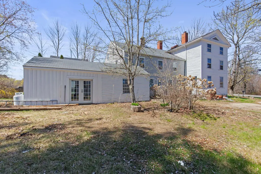 15 Ossipee Trail E Standish ME 04084