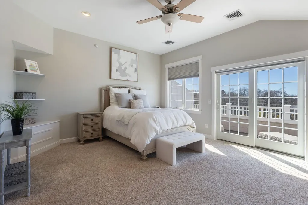 19 Bridge Street Kittery ME 03904