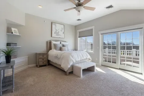 19 Bridge Street Kittery ME 03904