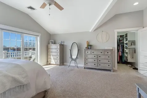 19 Bridge Street Kittery ME 03904