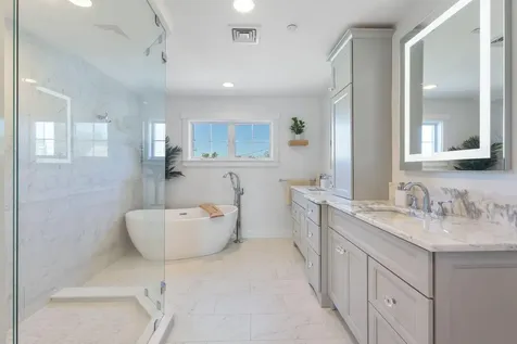19 Bridge Street Kittery ME 03904