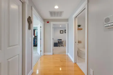 19 Bridge Street Kittery ME 03904