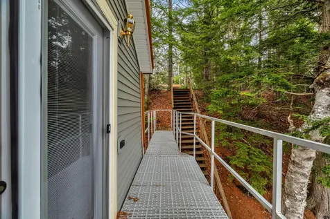 12 Paradise Cove Clifton ME 04428