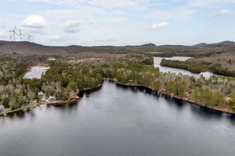 12 Paradise Cove Clifton ME 04428