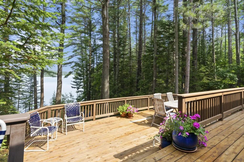 42 Indian Point Terrace Harpswell ME 04079