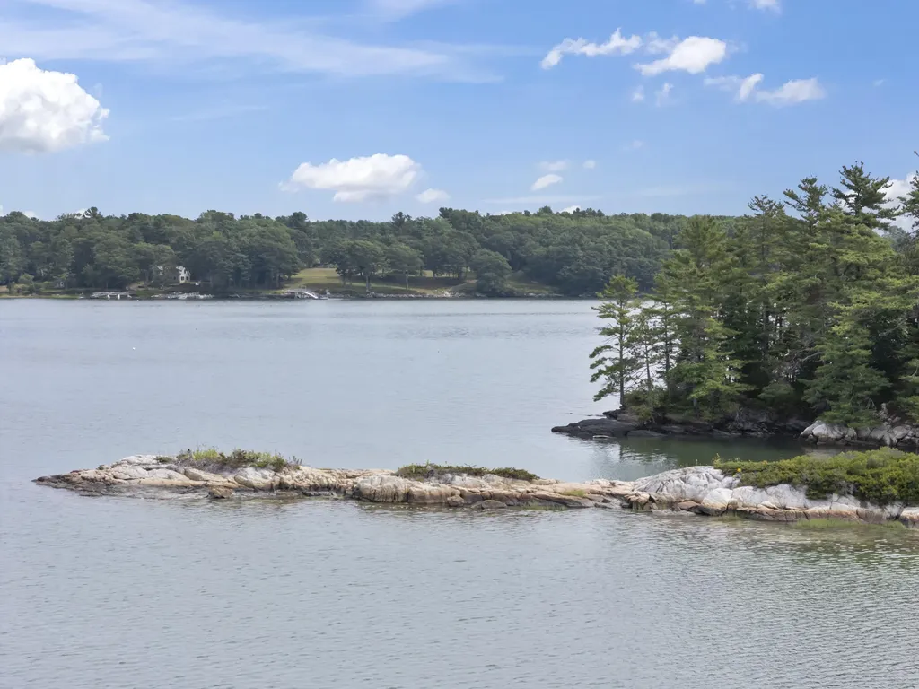 42 Indian Point Terrace Harpswell ME 04079