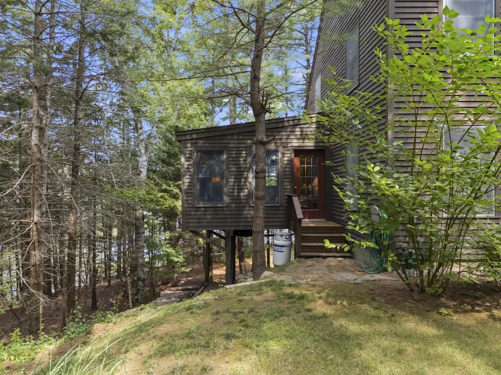 42 Indian Point Terrace Harpswell ME 04079