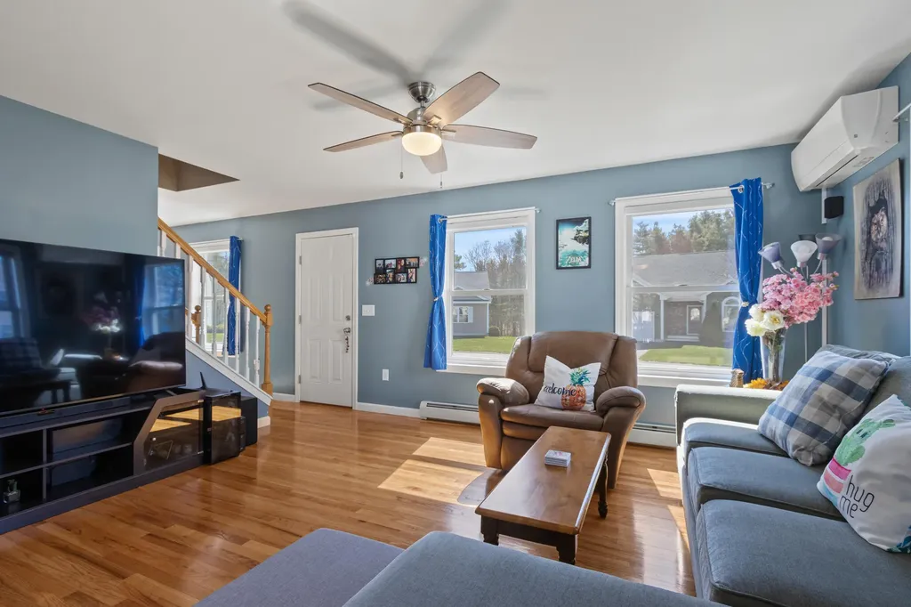 32 Wagner Farm Road Gorham ME 04038