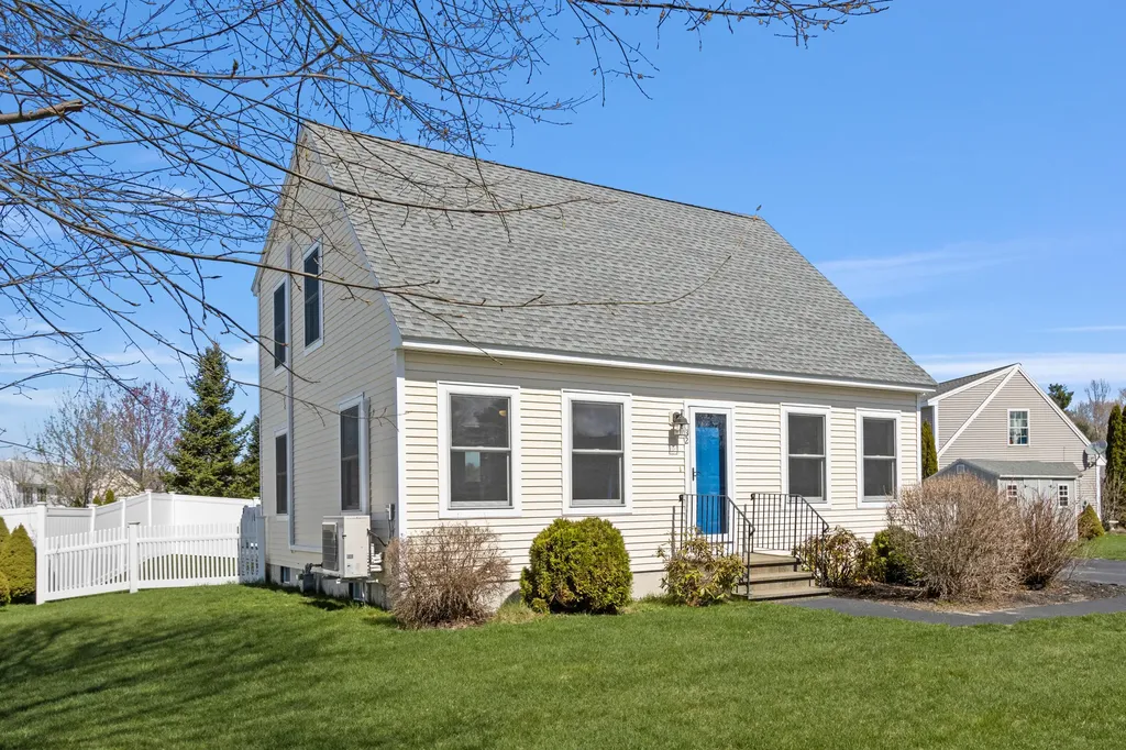 32 Wagner Farm Road Gorham ME 04038
