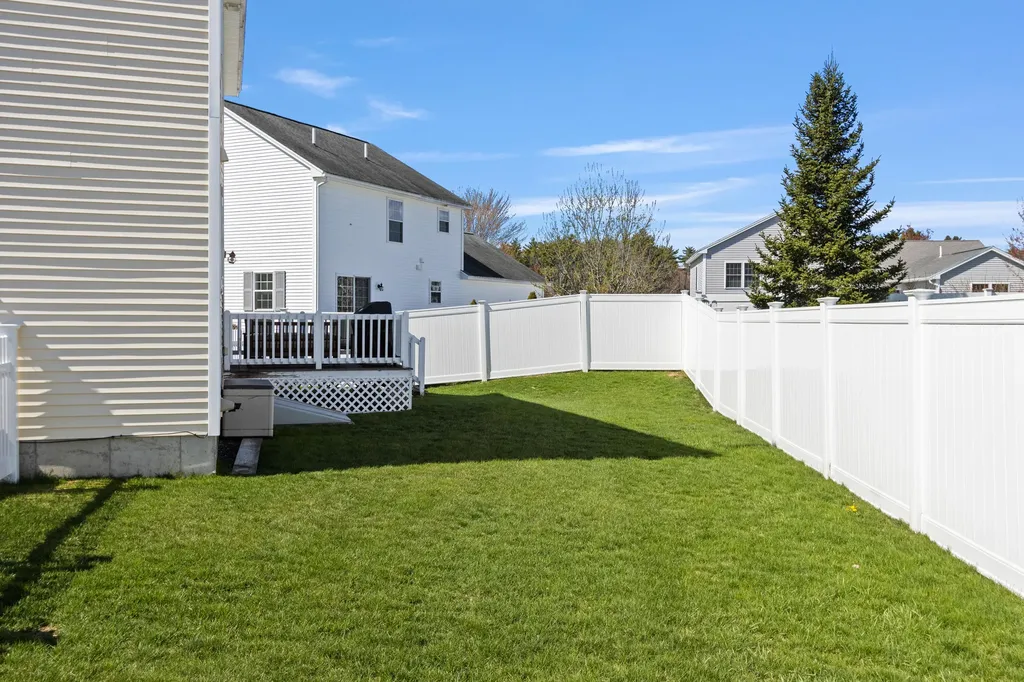 32 Wagner Farm Road Gorham ME 04038