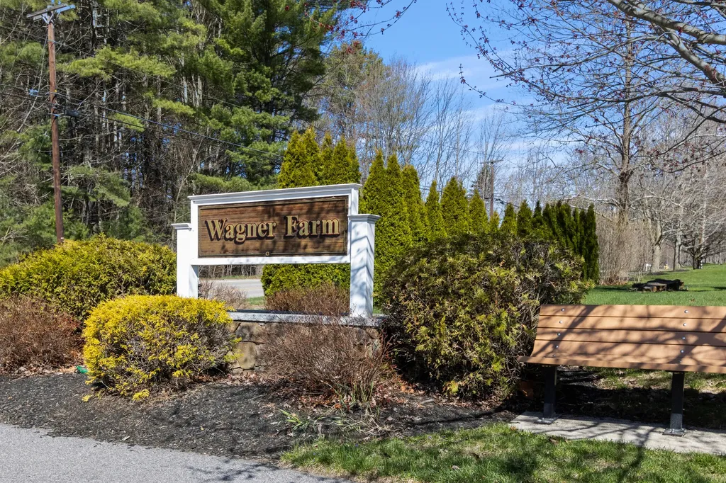 32 Wagner Farm Road Gorham ME 04038
