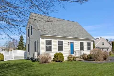 32 Wagner Farm Road Gorham ME 04038