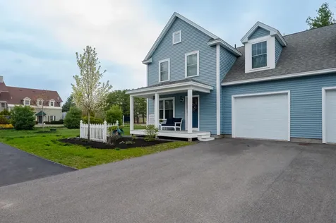 10 Webhannet Place Kennebunk ME 04043