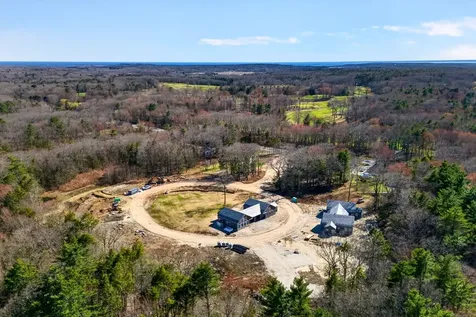 28 Blue Meadow Lane Cape Elizabeth ME 04107
