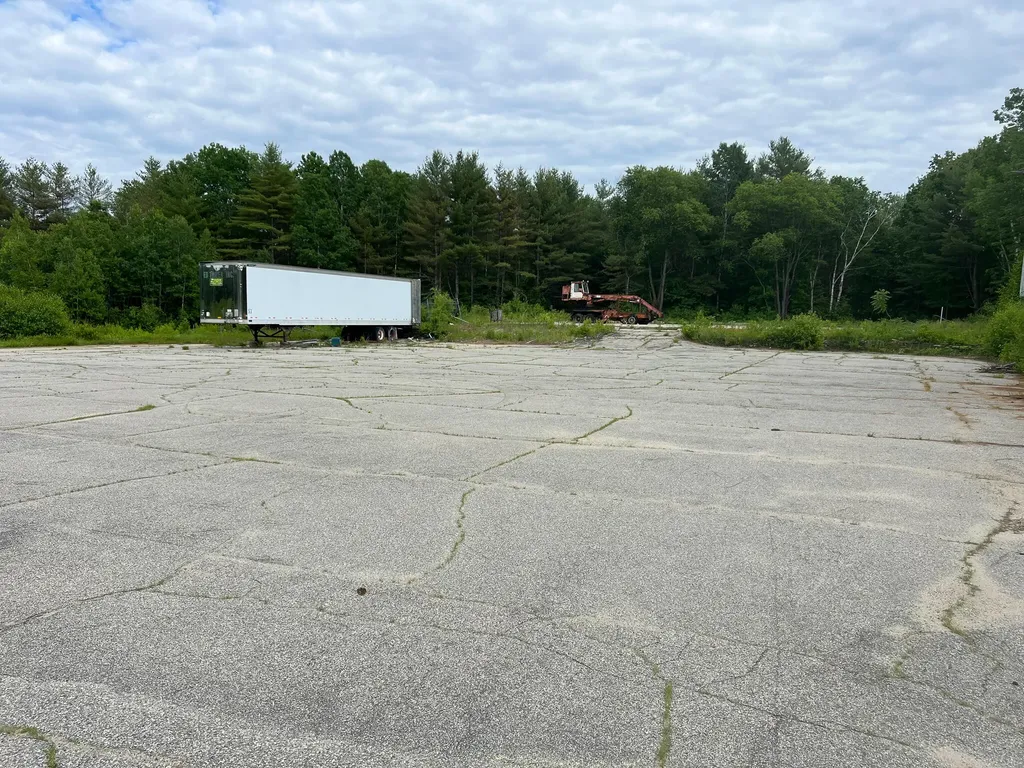 1019 Us-2 Rumford ME 04276