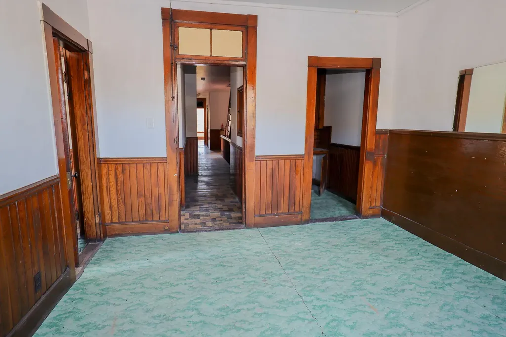 102 Congress Street Rumford ME 04276
