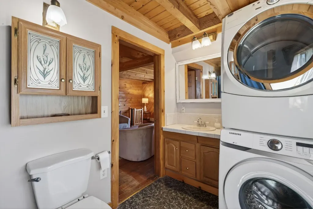 15 Marsh View Lane Glenburn ME 04401