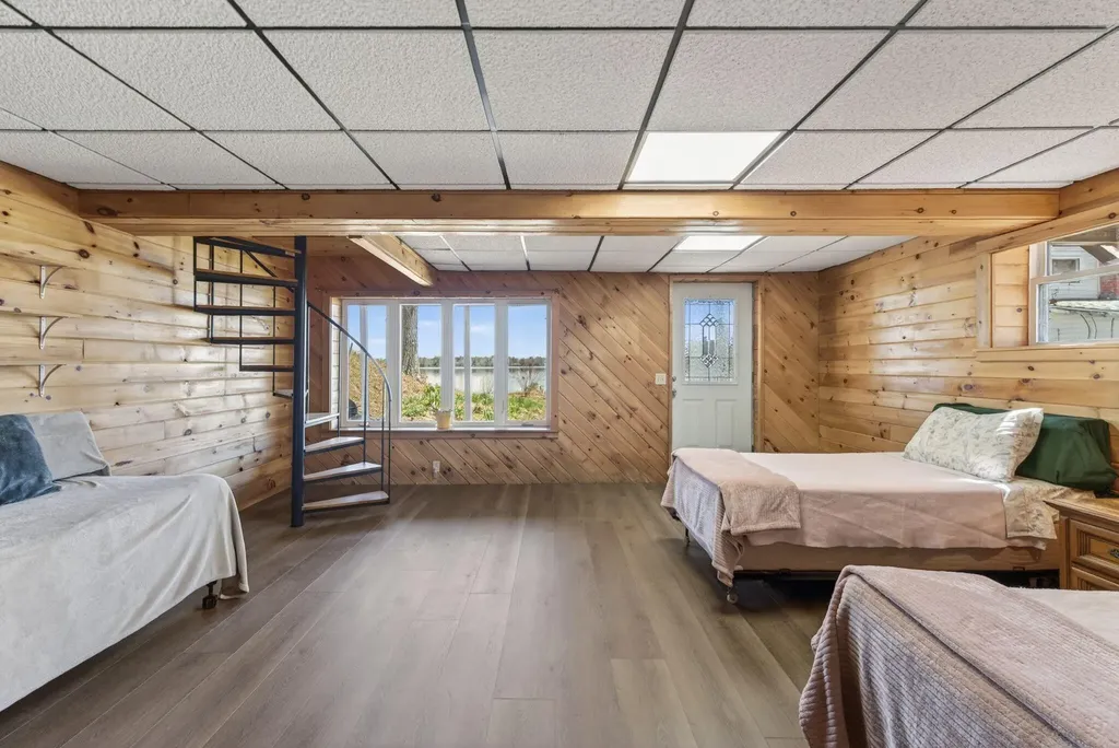 15 Marsh View Lane Glenburn ME 04401