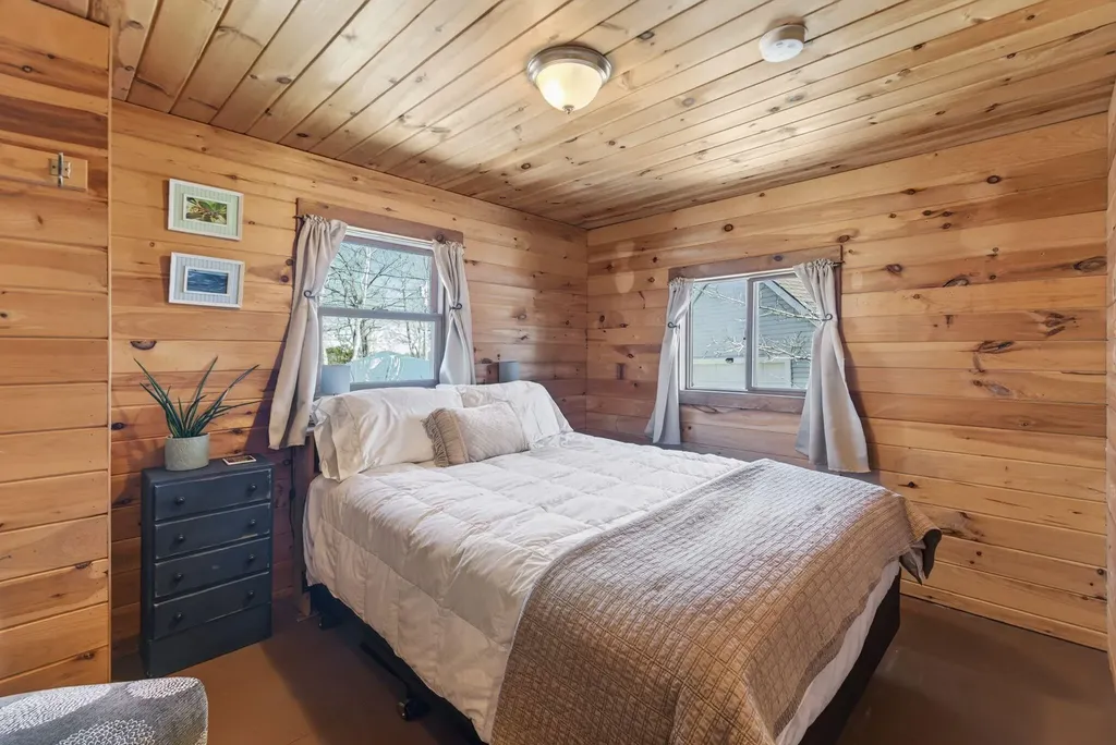 15 Marsh View Lane Glenburn ME 04401