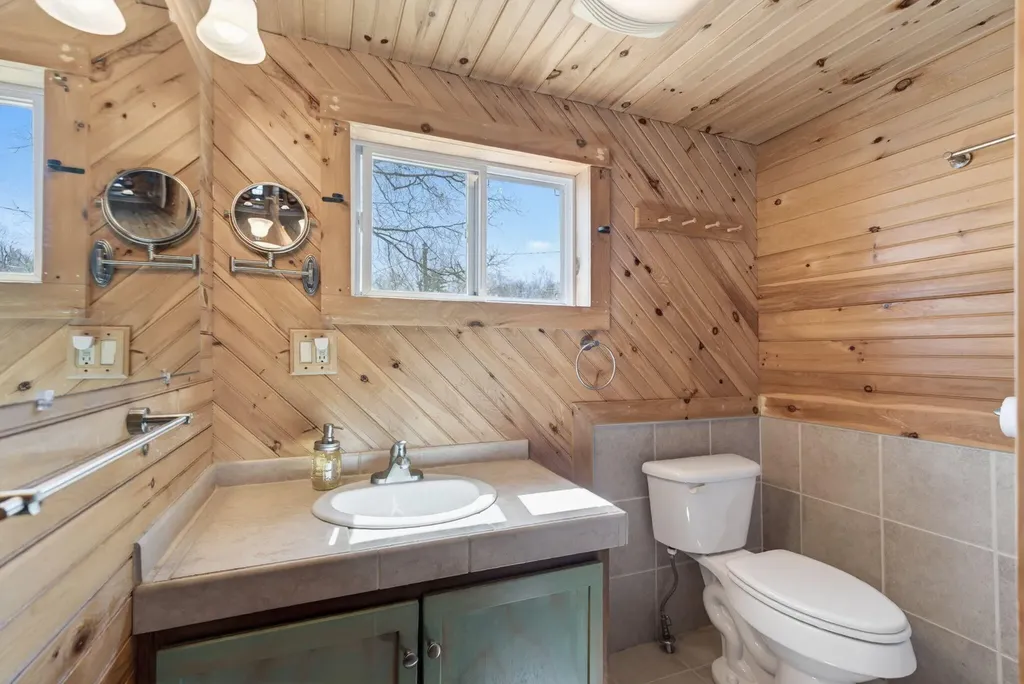 15 Marsh View Lane Glenburn ME 04401