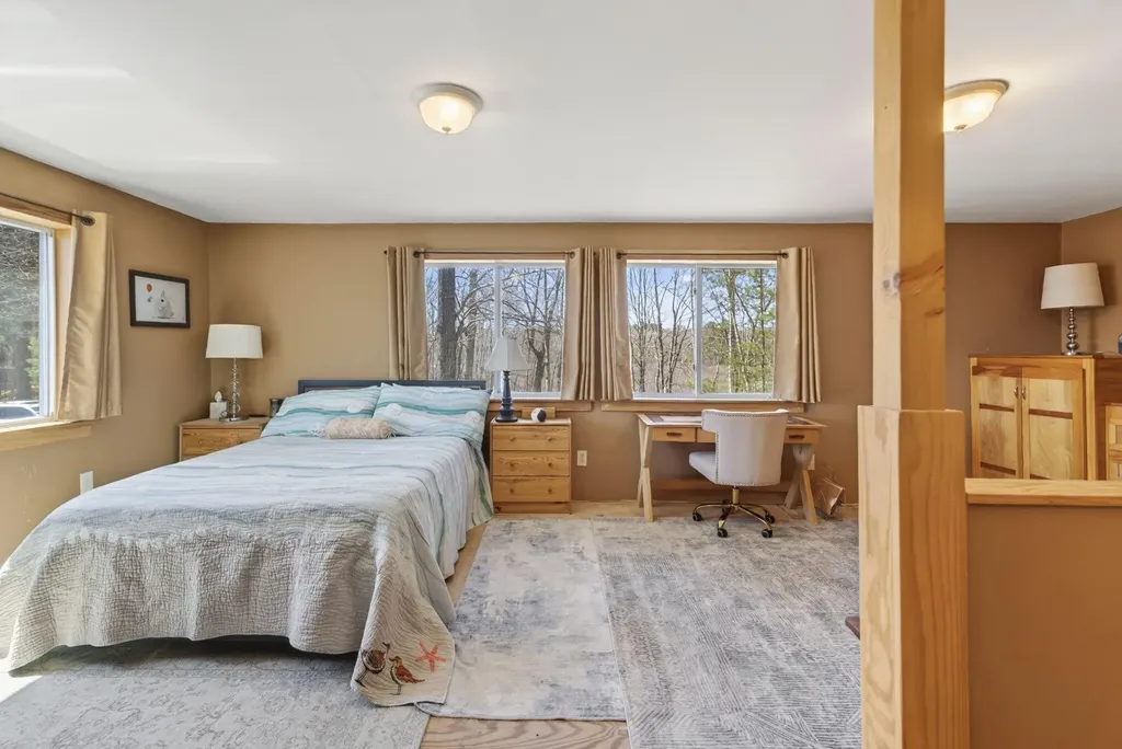 15 Marsh View Lane Glenburn ME 04401