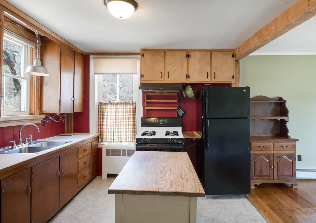 366 Port Road Machiasport ME 04655