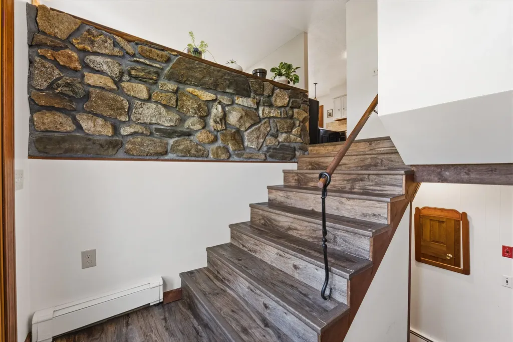 64 Annabessacook Drive Winthrop ME 04364