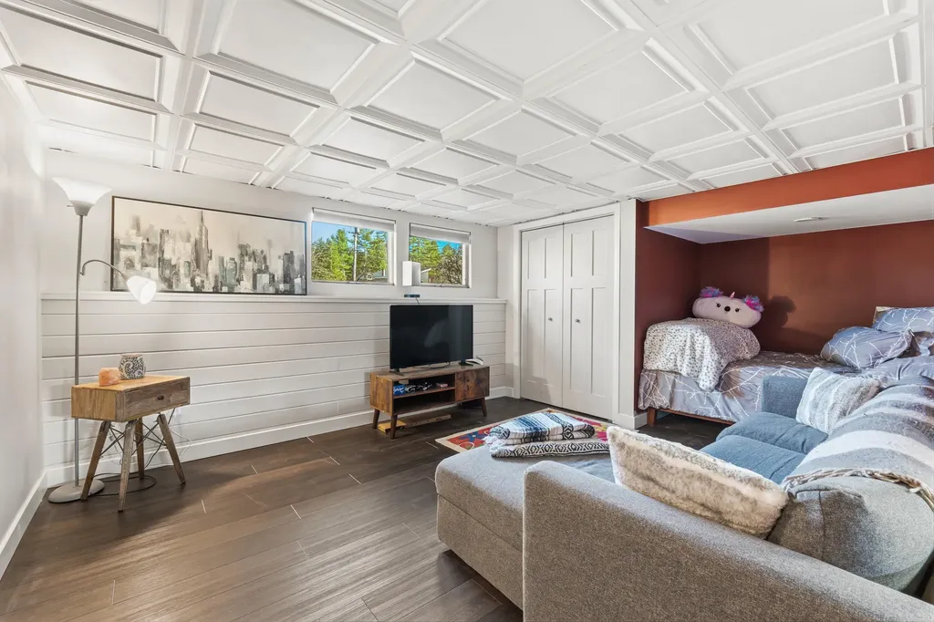 64 Annabessacook Drive Winthrop ME 04364