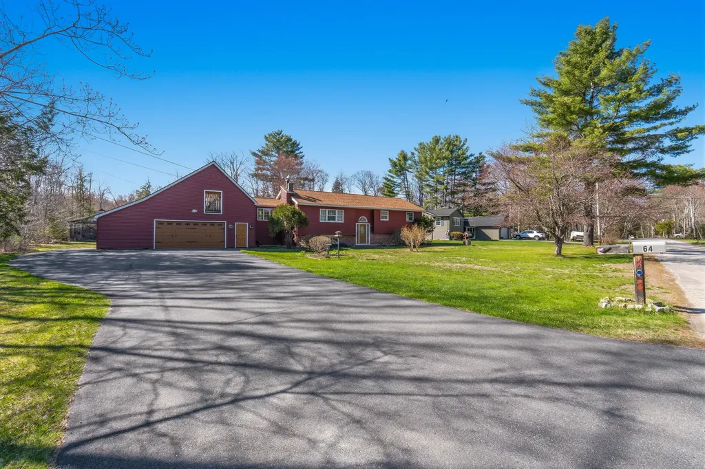 64 Annabessacook Drive Winthrop ME 04364