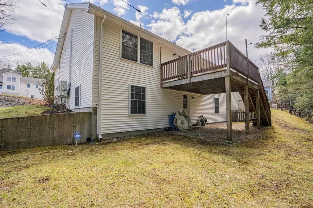 18 Parkside Drive Biddeford ME 04005
