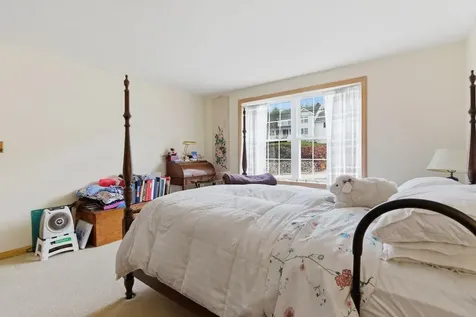 18 Parkside Drive Biddeford ME 04005