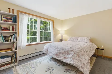 18 Parkside Drive Biddeford ME 04005