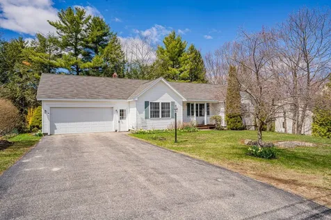 18 Parkside Drive Biddeford ME 04005