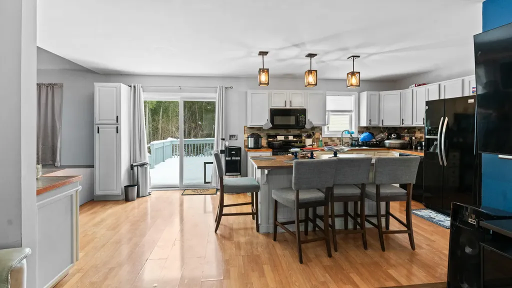 86 Back Cove Drive Turner ME 04282