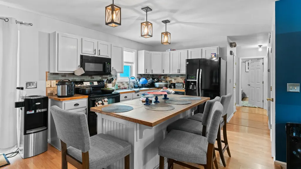 86 Back Cove Drive Turner ME 04282
